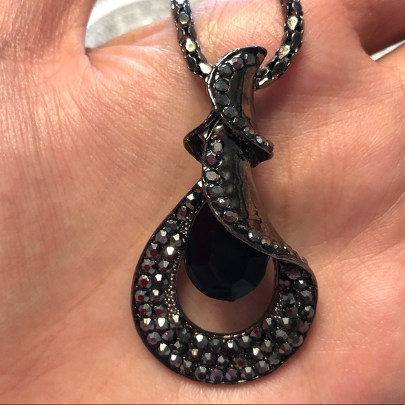 ⬇️ Long gun metal colored necklace - Picture 6 of 6